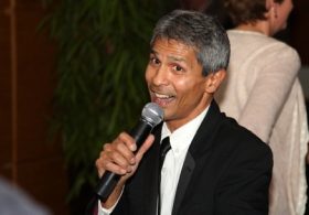 Clem Johnson - Live music in the parlour